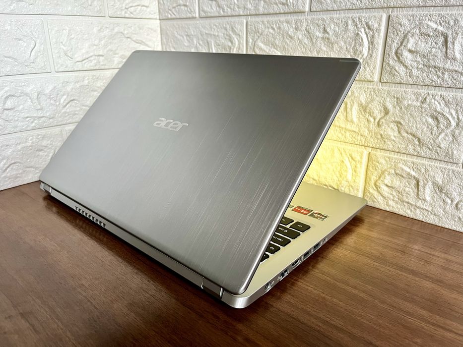 Мощный Acer IPS на Ryzen + Vega + SSD + игры + комплект