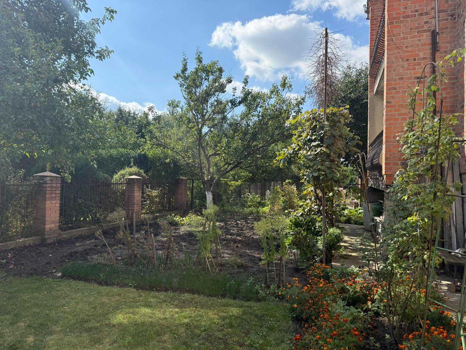 Продам будинок 260кв.м район Львівської (власник)