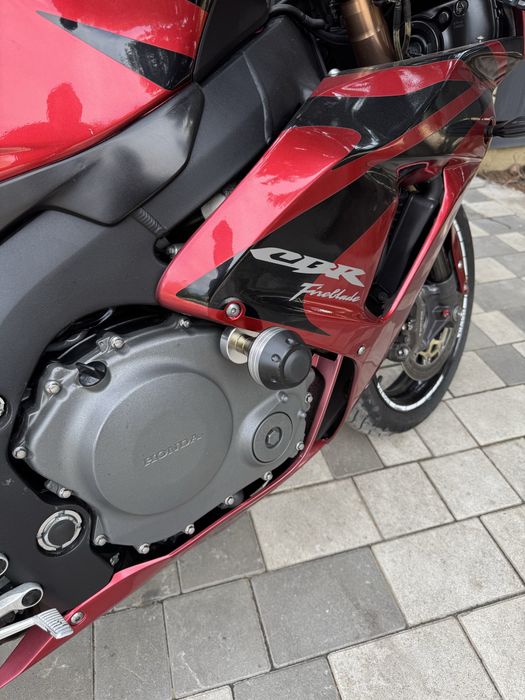 Honda CBR1000RR обслужений доставка Обмін