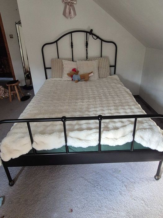Łóżko ikea sagstua