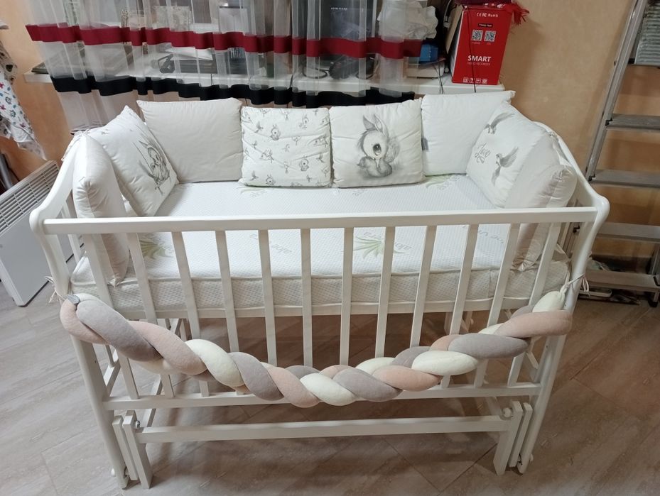 Дитяче ліжечко нове