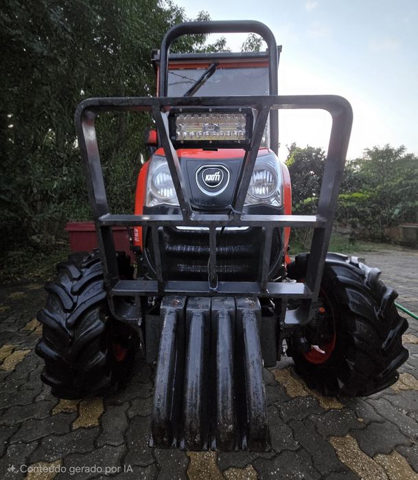 Trator KIOTI 50 CV