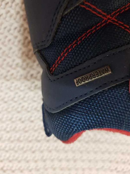 Tommy Hilfiger śliczne śniegowce 31