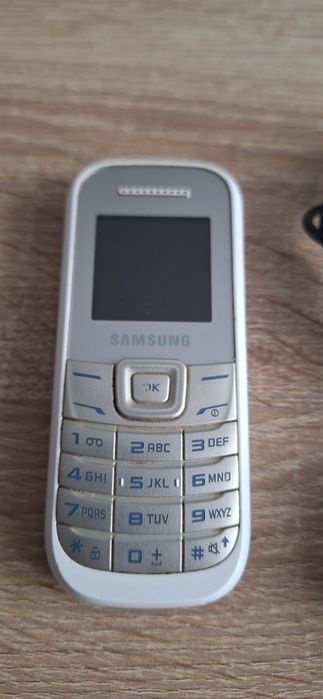 Samsung GT-1200R