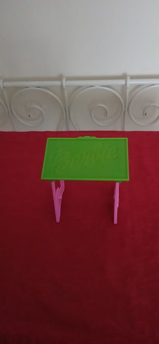 Mesa/escrivaninha Barbie