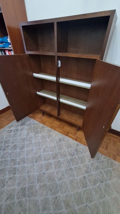 Armário multiusos.