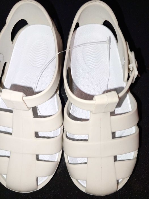 Детские 27 р. сандалии Травел, новые.