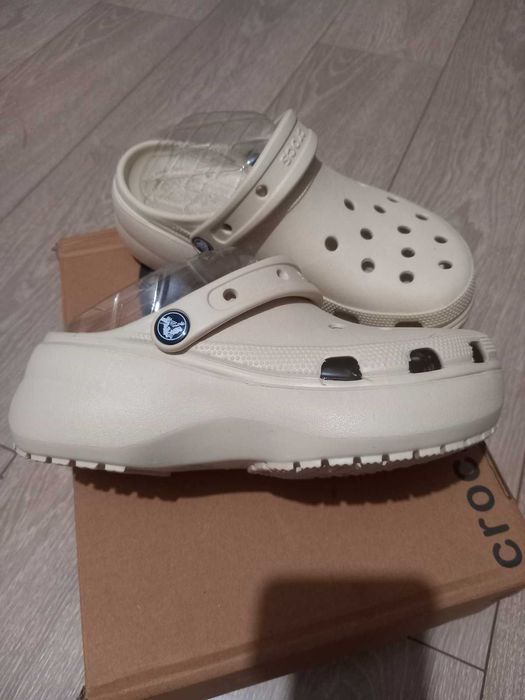 Жіночі крокси Crocs Classic Platform Clog W 206750