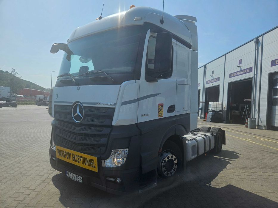 Mercedes-Benz