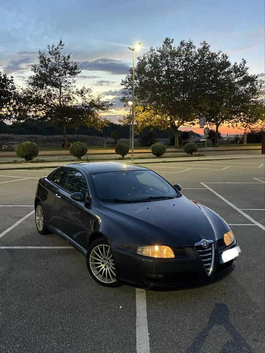 Alfa Romeo GT 1.9 JTD 150cv | 2006 | 348.000 km | Troca/Retoma foto 2