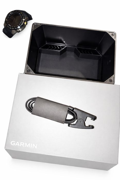 Срочно! Годинник Garmin MARQ Athlete — преміальний смарт-годинник,