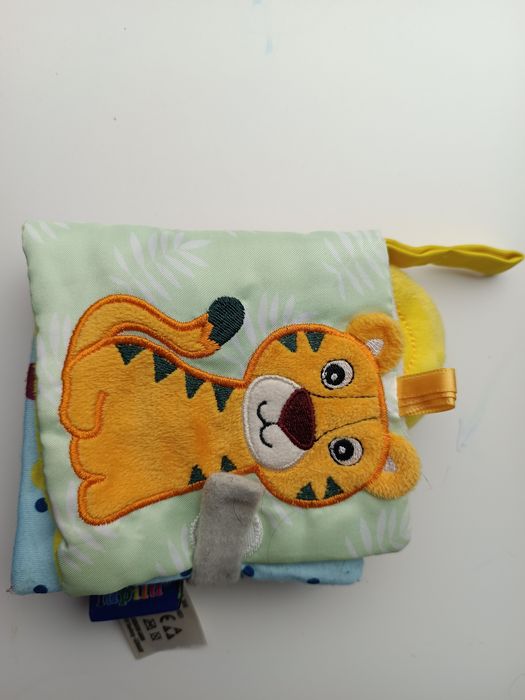 Książeczka aktywizująca, sensoryczna dla Maluszka.