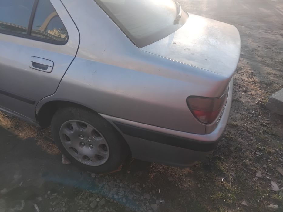 Пежо 406 1.8 бенз. Не на ходу.