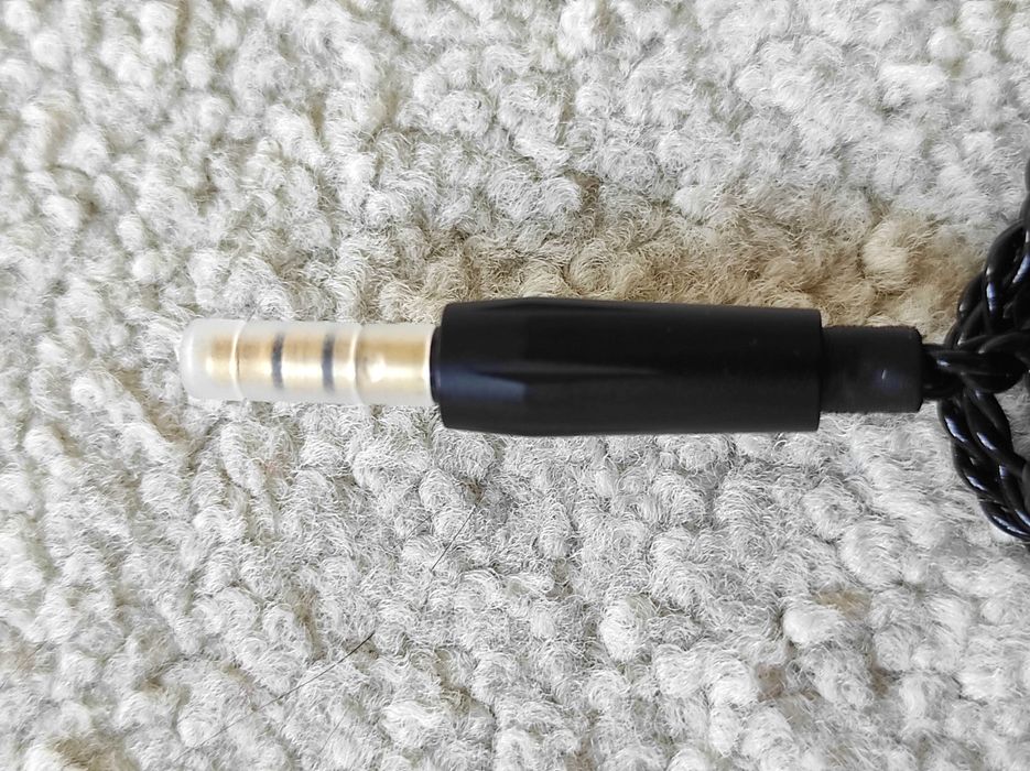 Słuchawki dokanałowe TRUTHEAR Zero czerwone