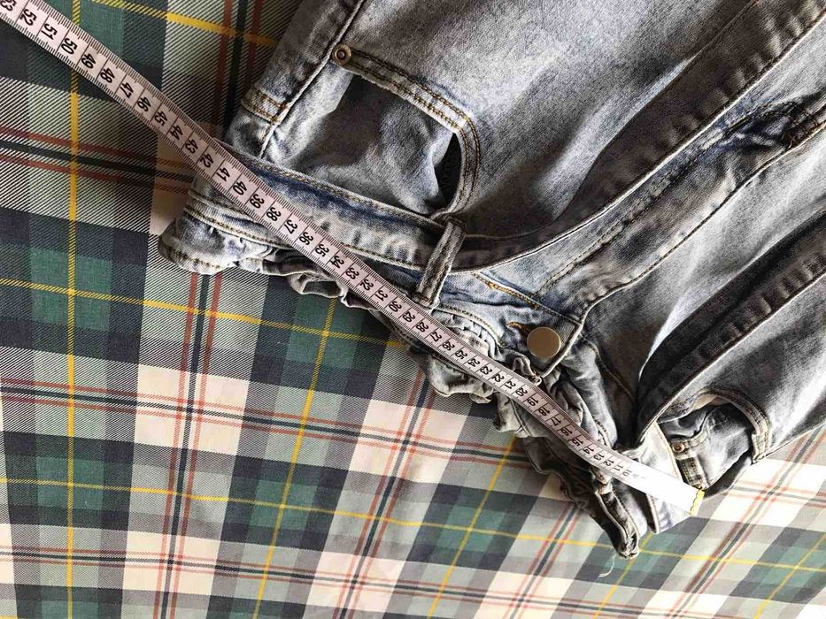 Женские джинсы boohoo на высокой посадке размер 52-52.