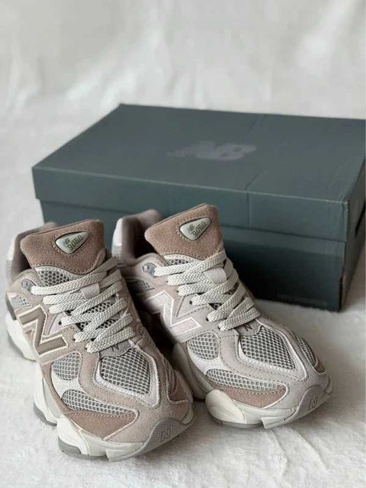 New Balance 9060 Arid Stone Mushroom Rozmiar 41.5