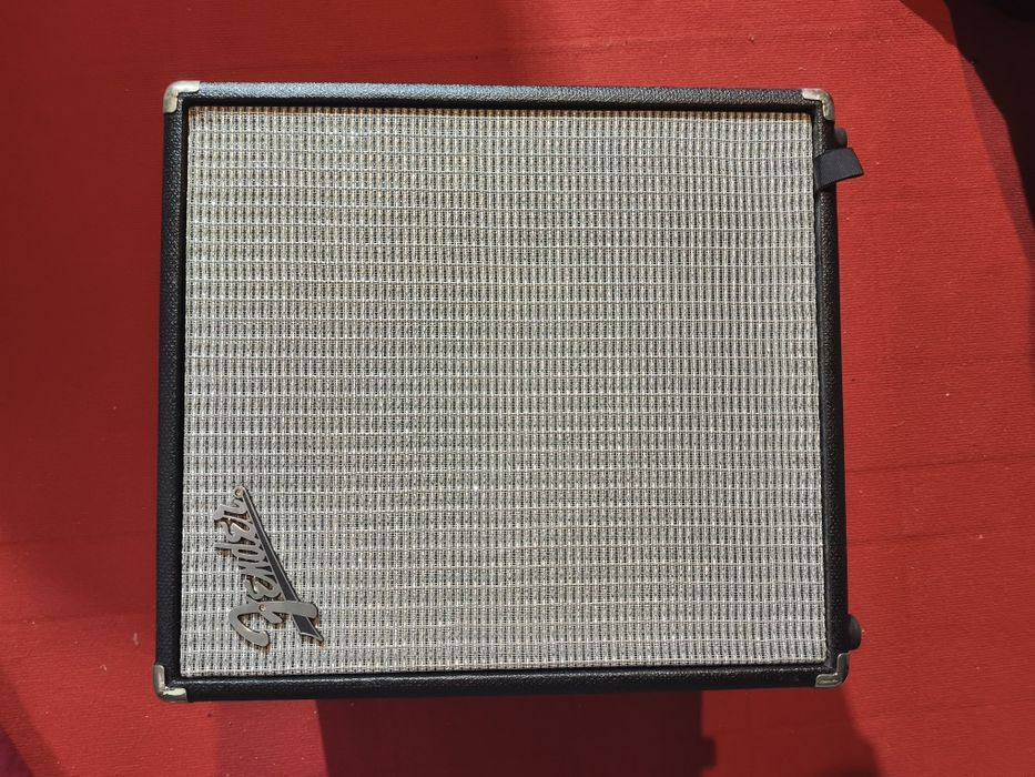 Amplificador de baixo fender rumble 100 w