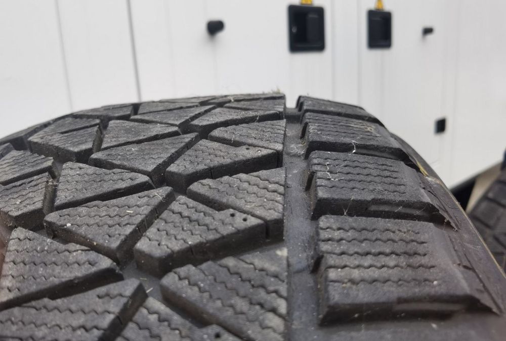 Резина шины bridgestone blizzak 265 50 19: 3 999 грн. - Автошини Київ ...