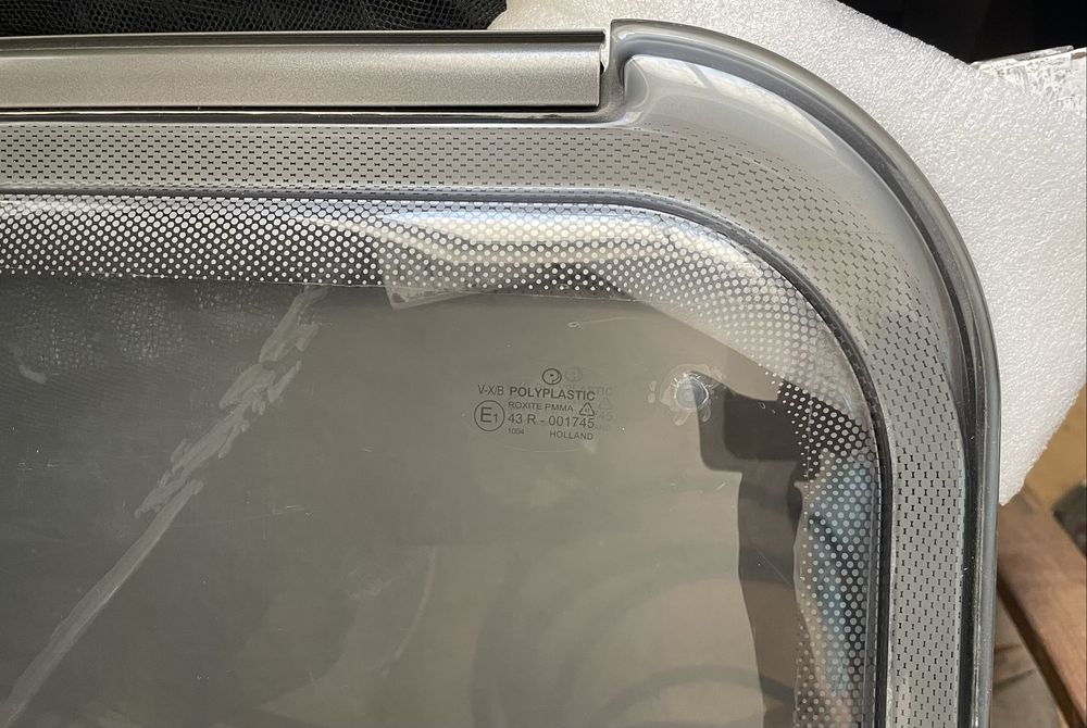 Janela nova de Acrilico duplo para autocaravana