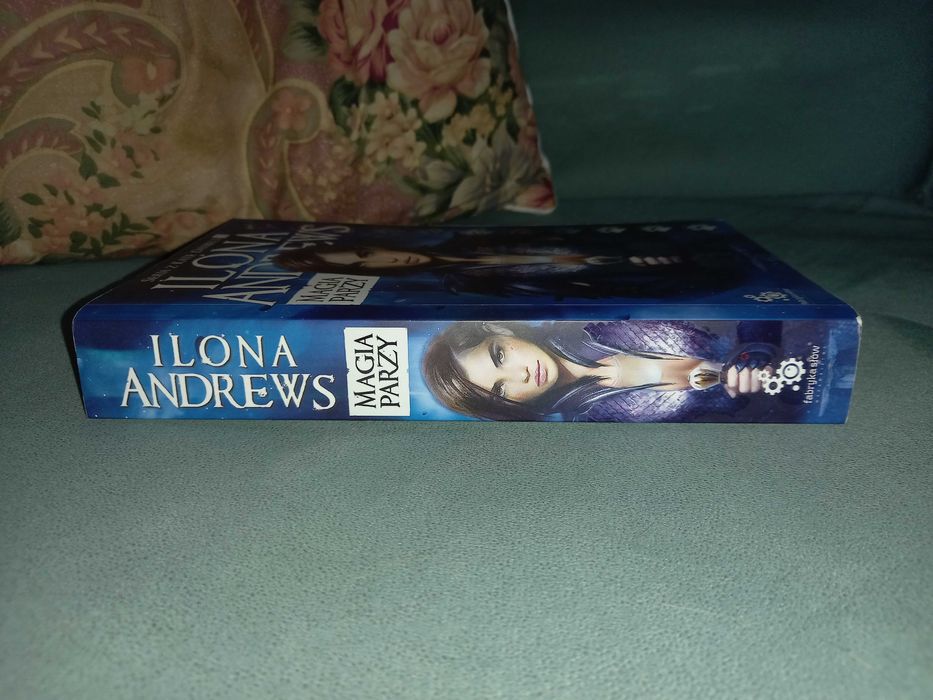 Magia parzy Ilona Andrews Kate Daniels tom 2