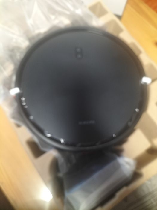 Продам робот пылесос ксиоми