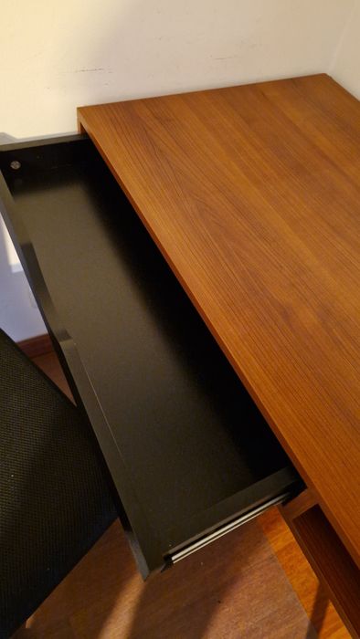 Secretaria Escritorio - Oferta prateleiras e respectivos suportes