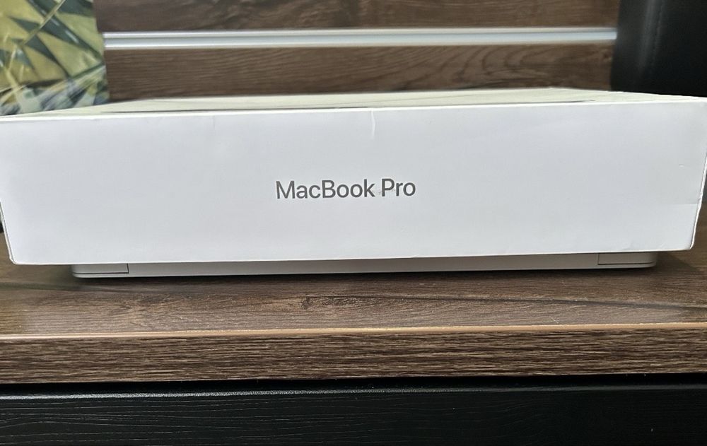 Macbook Pro 13 Silver Jak Nowy