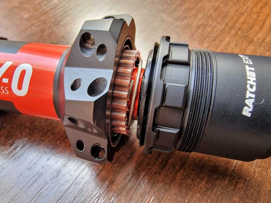 Piasta DT Swiss 240 Ratchet EXP SRAM XD 28H (BOOST)