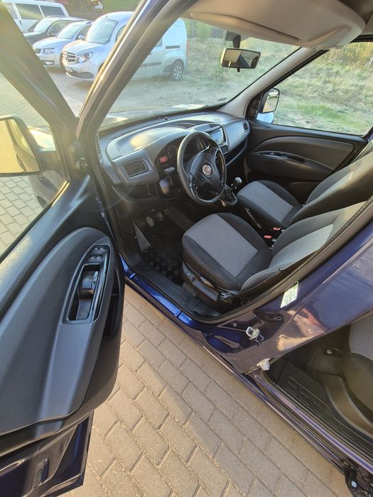 FIAT DOBLO LONG MAXI 1.6 105km  2011r.