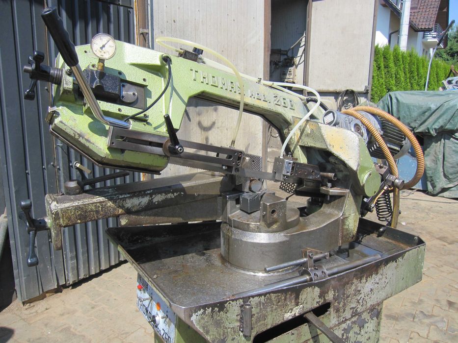 Piła taśmowa do metalu THOMAS 260 przecinarka