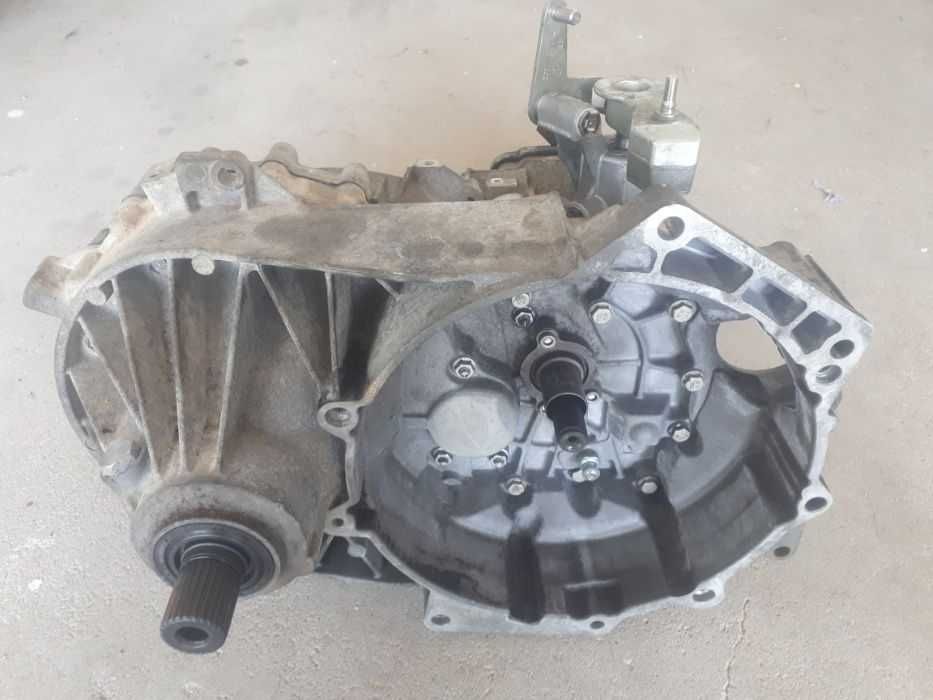 skrzynia biegów 5-biegowa VW T5 1.9  JQT GTV FJL