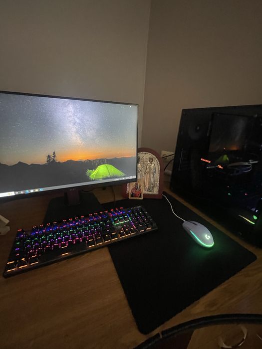 Ігровий пк з монітором,мишкою,пк ryzen 5 2600x gtx 1070 ssd512 32 озу