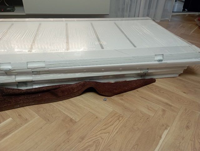 Drzwi wewnętrzne białe z szybkami