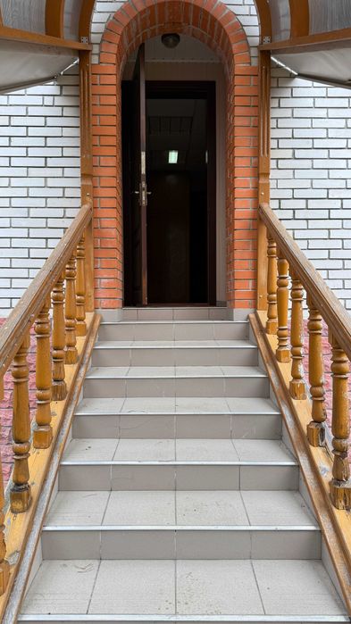 Продаж Будинку 157м2 + Гостьовий будинок(баня - басейн) у м.Ірпінь