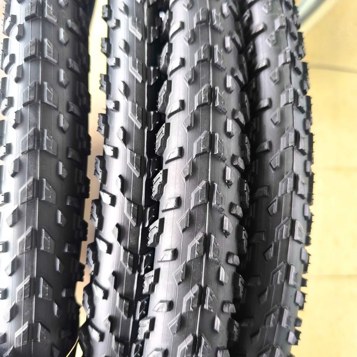 Pneus de bicicleta 27.5" totalmente novos