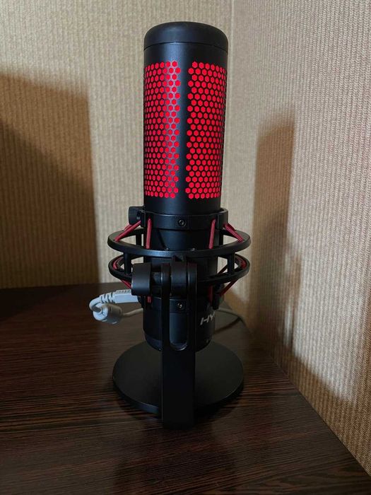 Игровой конденсаторный USB-микрофон HyperX QuadCast