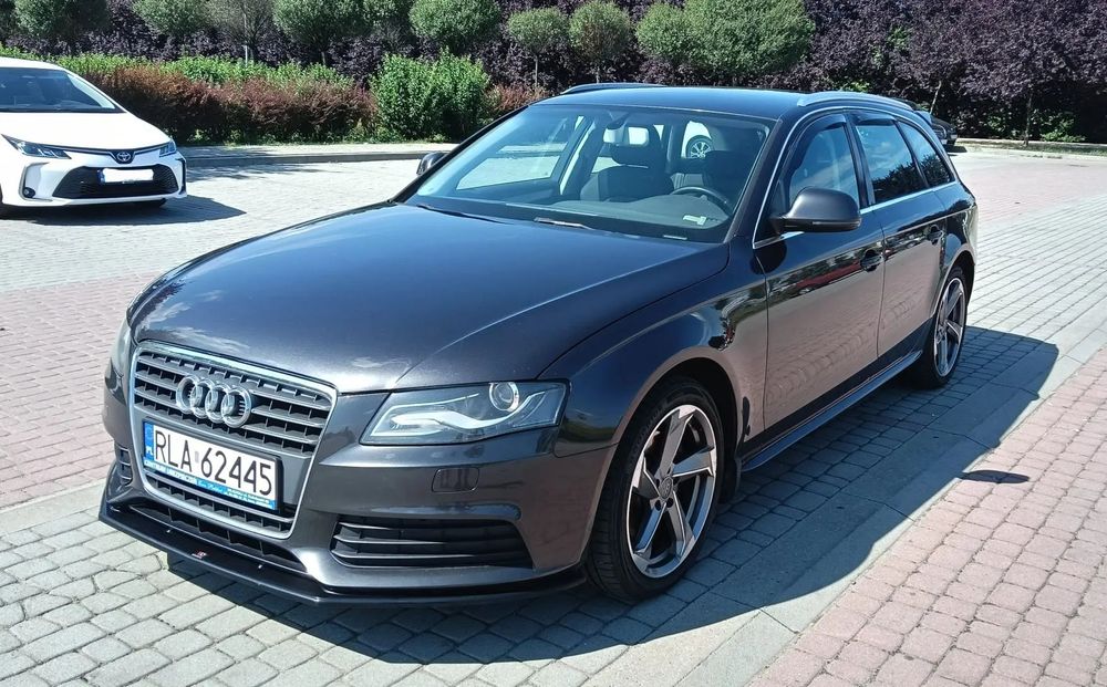 Audi A4 Avant AUDI A4B8 2.0 TDI, po mapie silnika 180KM