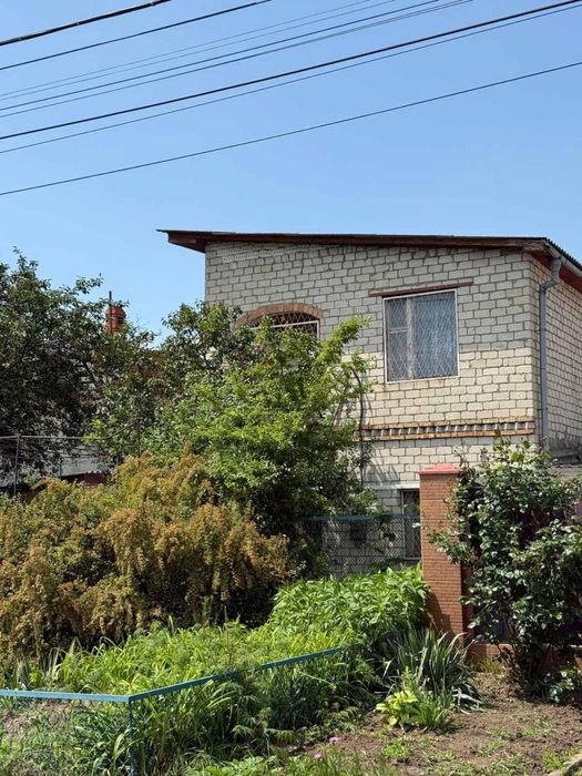 Продается  дом -дача возле моря( золотой треугольник Одессы, прописка