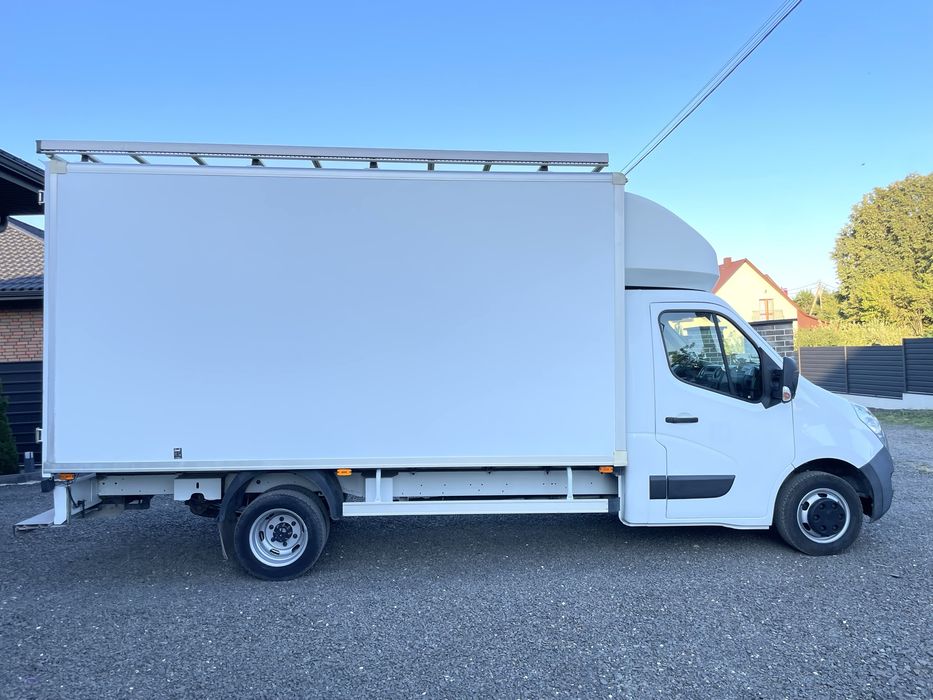 Свіжопригнаний Renault Master, Opel Movano