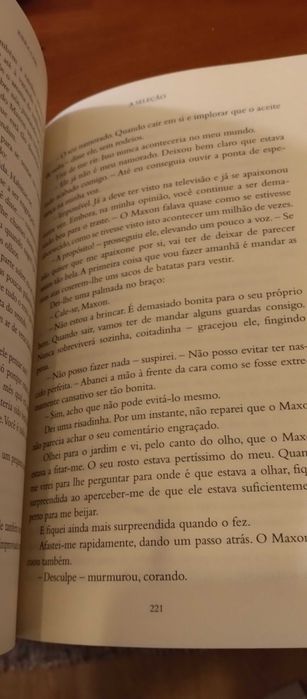 A Seleção, um livro de Kiera Cass