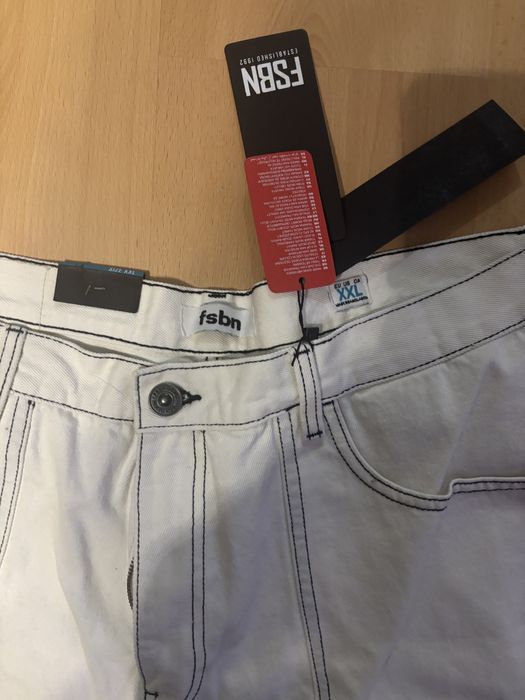 Jeansy baggy nowe z metka