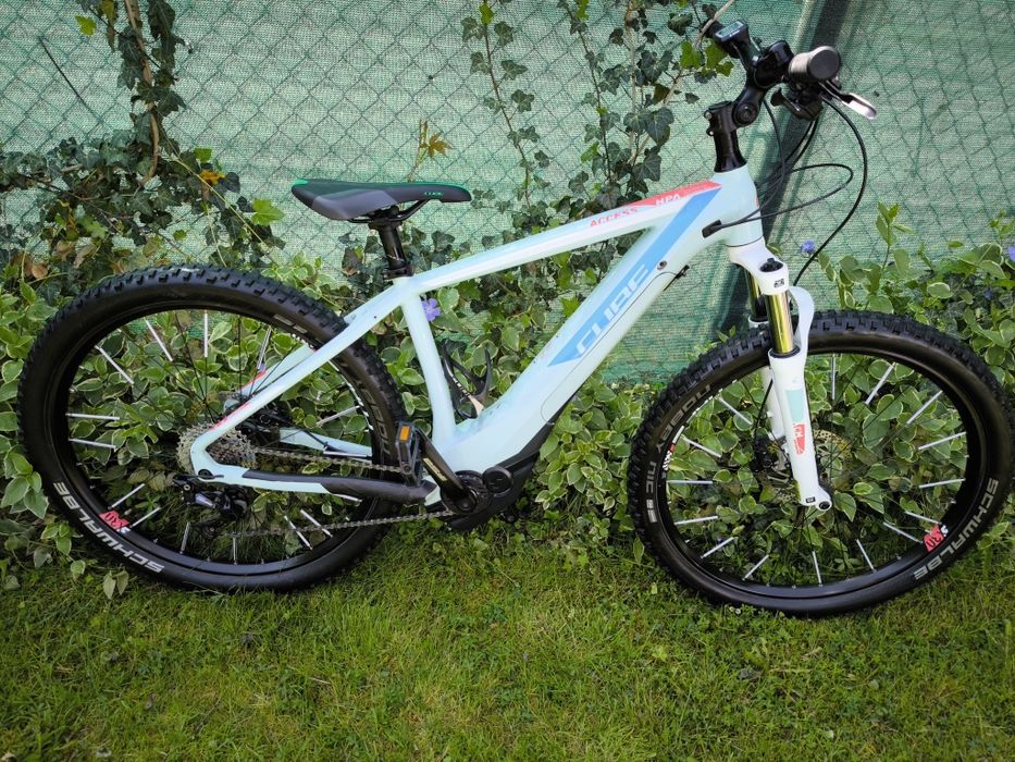 rower elektryczny CUBE Access .SuPeRsTaN  mały 27.5 koło rama 18 cali
