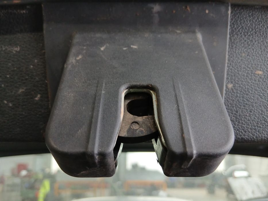 Fechadura / fecho da mala AUDI Q2 (GA)