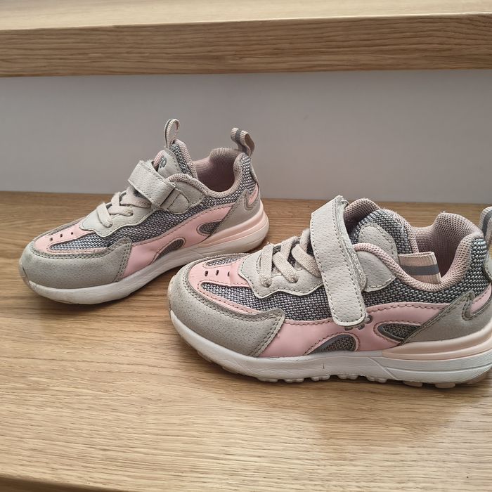 Adidasy dla dziewczynki 29