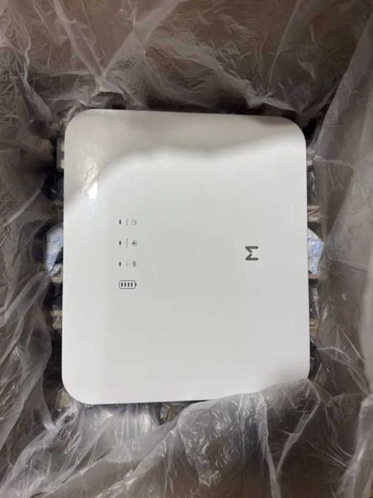 Гибридный инвертор GoodWe GW6000- ES-20 и аккумуляторная батарея