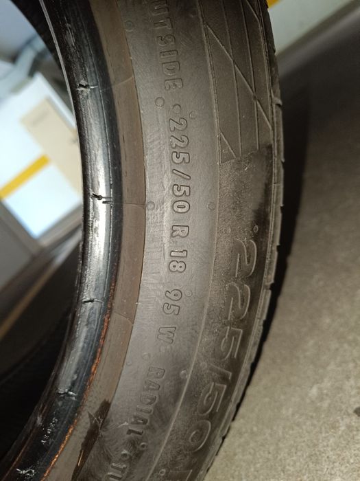 Pneus continental 225/50 R18