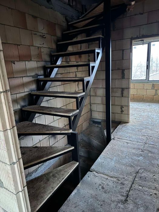 Буча, Таунхаус 3х поверховий ,Бучанскій Парк ,без комісій. Єоселя +