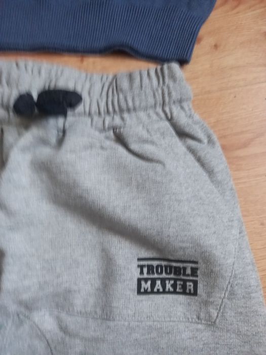 Spodnie dresowe 152 i kamizelką 146 granatowa⁰