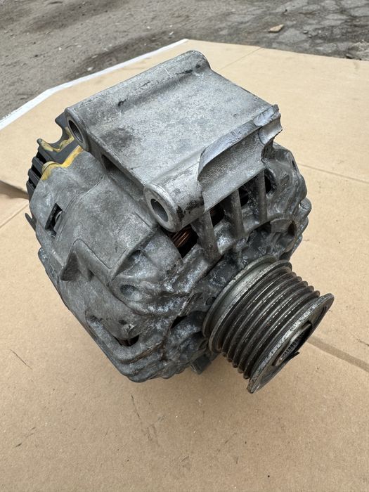 Генератор Audi A4 B7