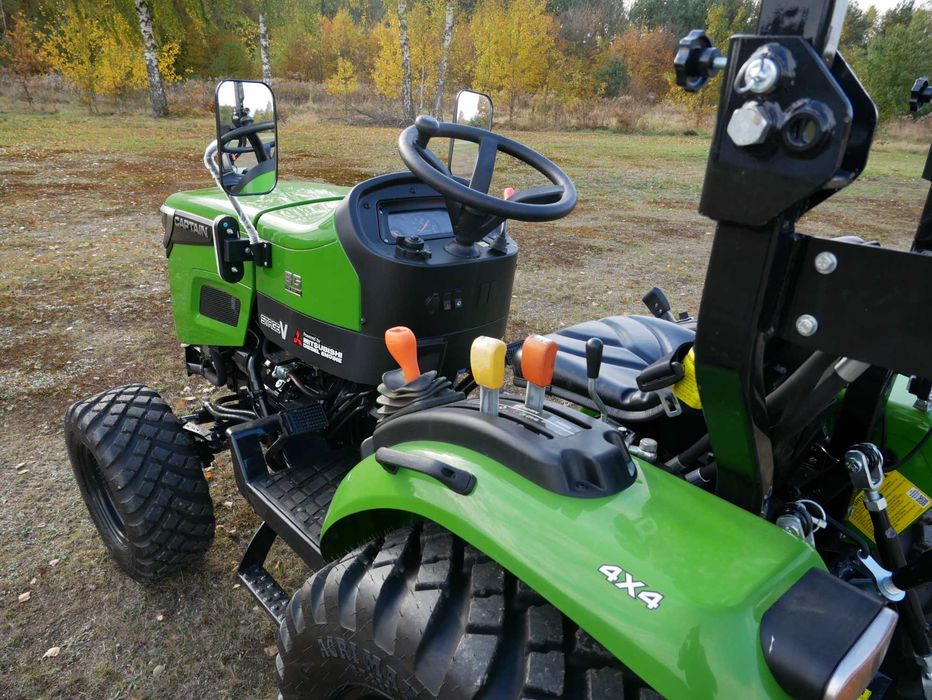 Traktorek 3 cylindry Captain MITSUBISHI 3 cylindry dostawa Homologacja